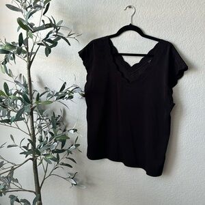 Cute scallop trim top